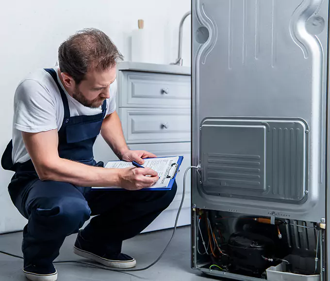 Why La Jolla, CA Homeowners Choose La Jolla Appliance Pro for Refrigerator Leak Repair?
